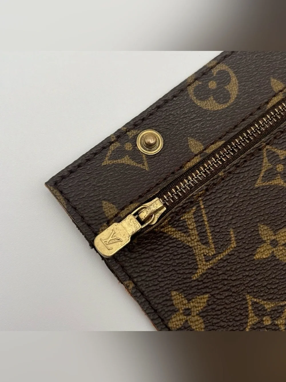 Louis Vuitton Monogram Randonee Pouch